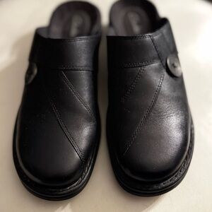Clark's Women’s Black Leather Slip-On Shoes